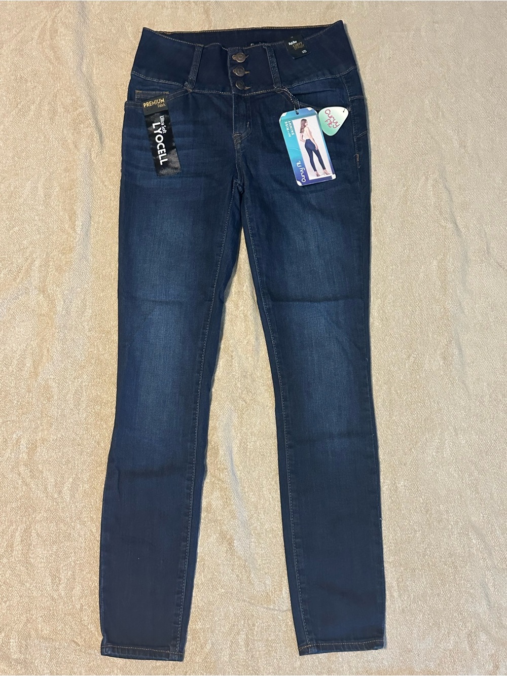 NWT Simple Society Jeans